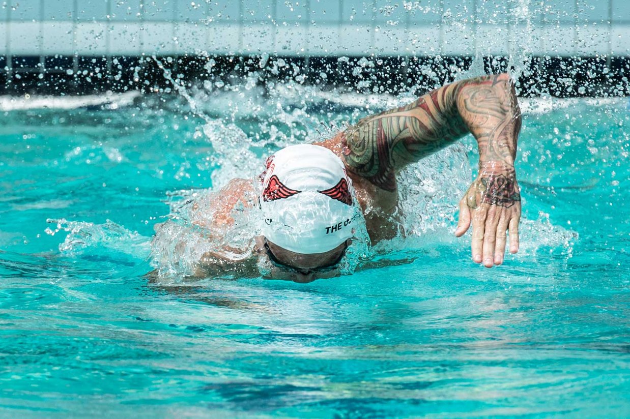 Do swim. Брасс плавание. Бассейн спорт. Стиль плавания брасс. Плавание картинки.